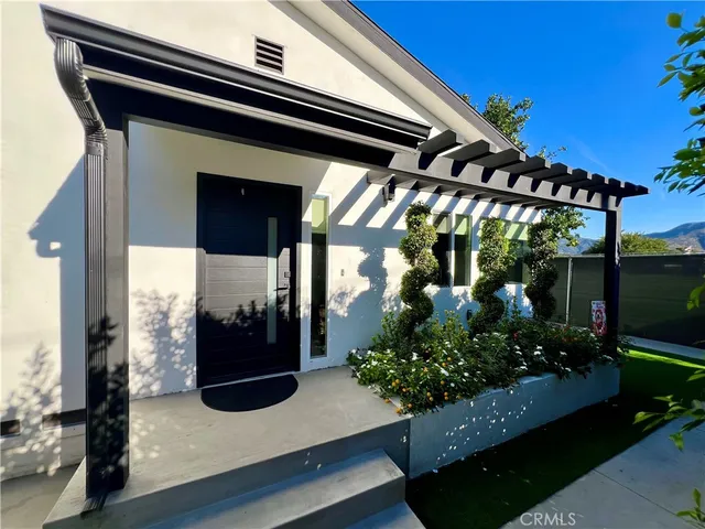 $4,850 | 502 North Avon Street, Burbank, CA 91505