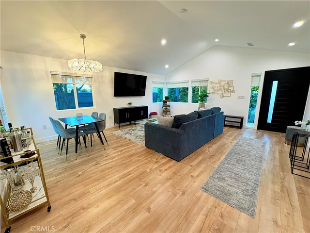 $4,850 | 502 North Avon Street, Burbank, CA 91505