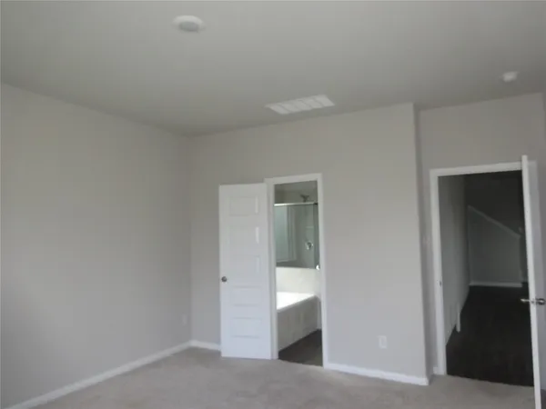 $1,900 | 2116 Graham Pt Way, Conroe, TX 77301