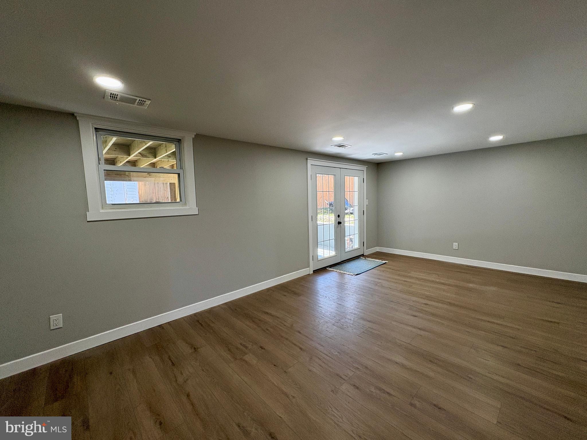 925 Longview Avenue Pasadena, MD 21122 - Photo 11 of 37