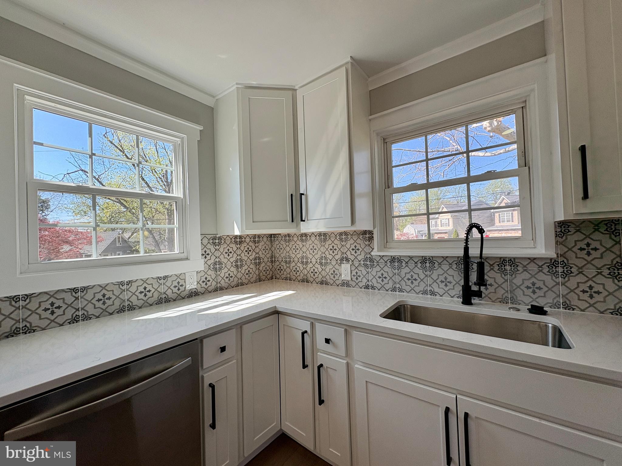 925 Longview Avenue Pasadena, MD 21122 - Photo 30 of 37