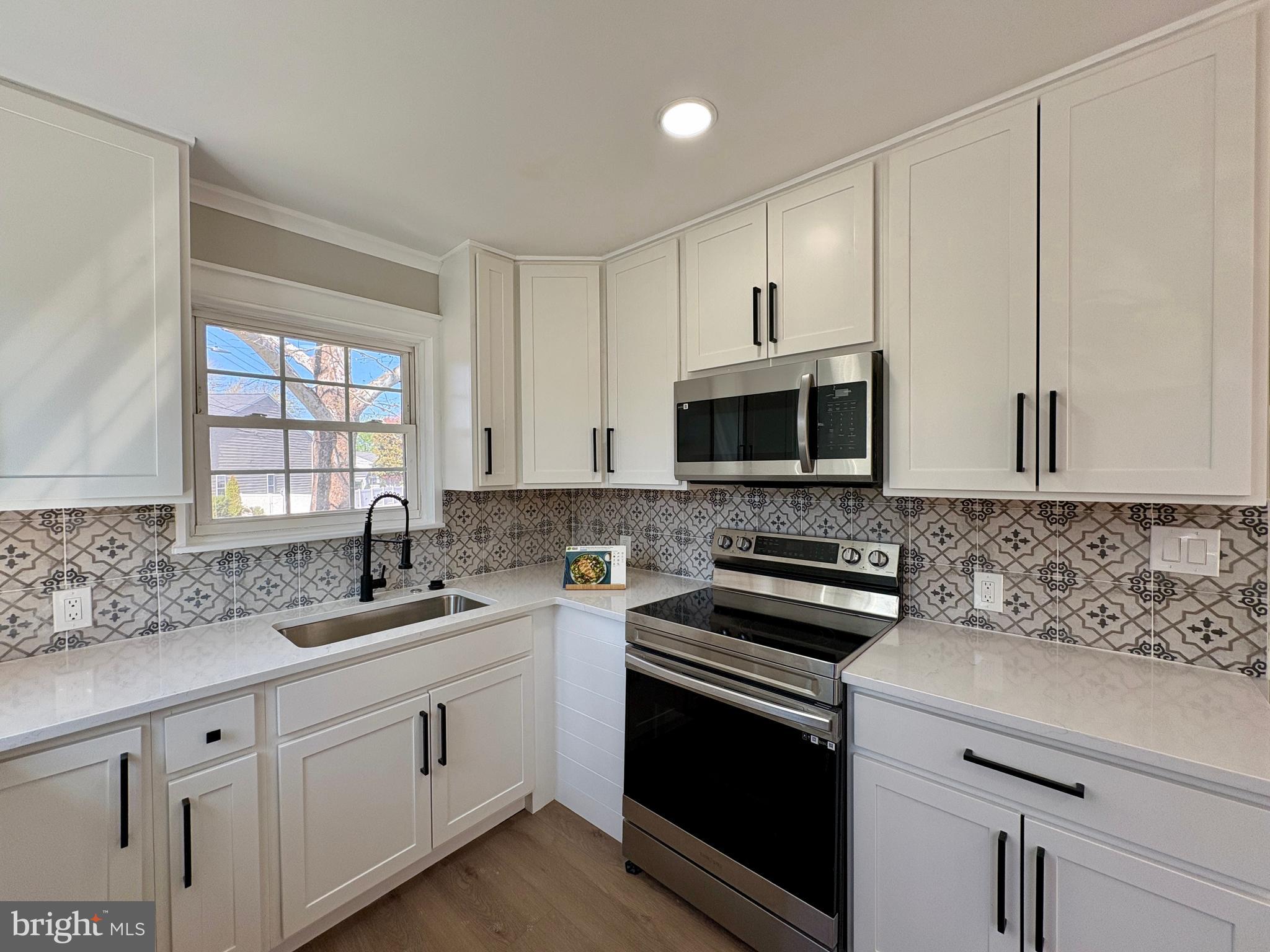 925 Longview Avenue Pasadena, MD 21122 - Photo 34 of 40