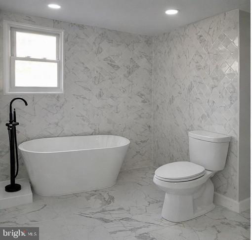 925 Longview Avenue Pasadena, MD 21122 - Photo 7 of 40