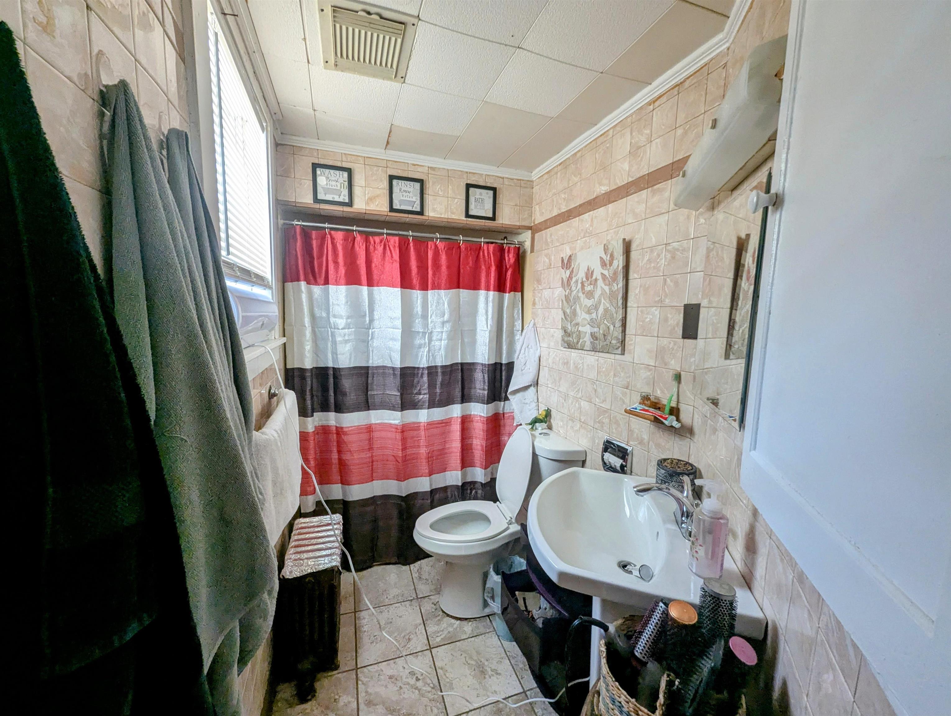 44-46 Walnut Street Claremont, NH 03743 - Photo 13 of 52