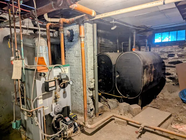 $795,000 | 44-46 Walnut Street, Claremont, NH 03743