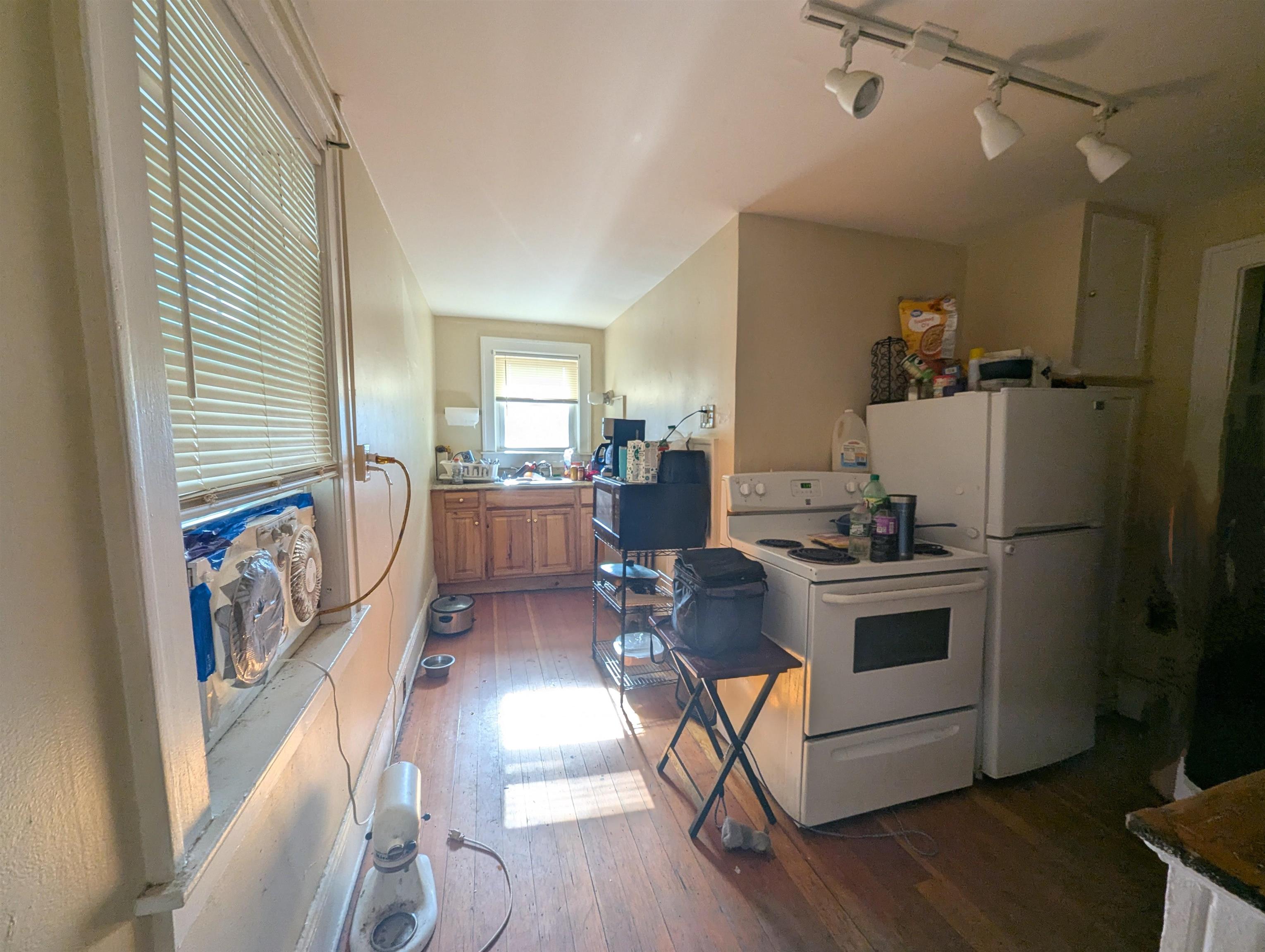 44-46 Walnut Street Claremont, NH 03743 - Photo 5 of 52