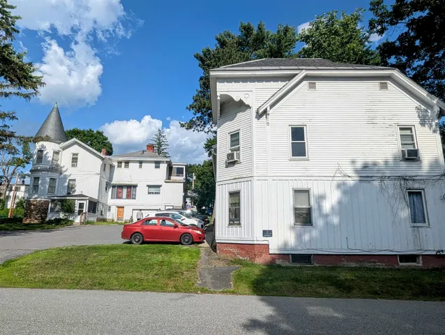 $795,000 | 44-46 Walnut Street, Claremont, NH 03743