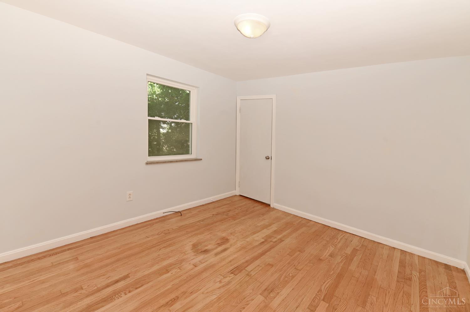 5702 Hunter Avenue Norwood, OH 45212 - Photo 18 of 30