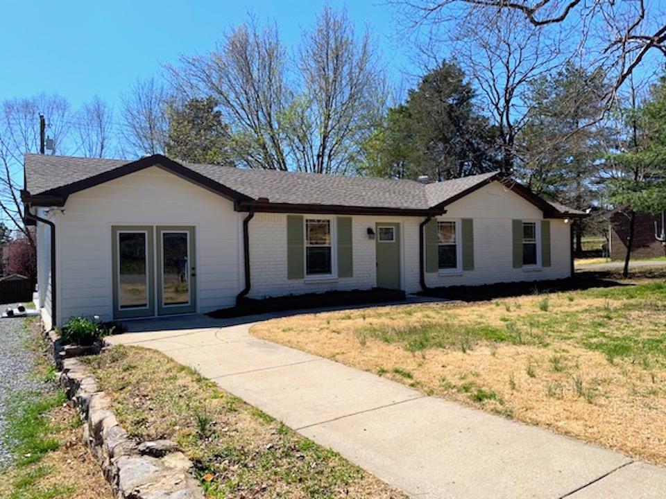 2217 Allison Lane Springfield, TN 37172 - Photo 2 of 16 Gallery Image 2