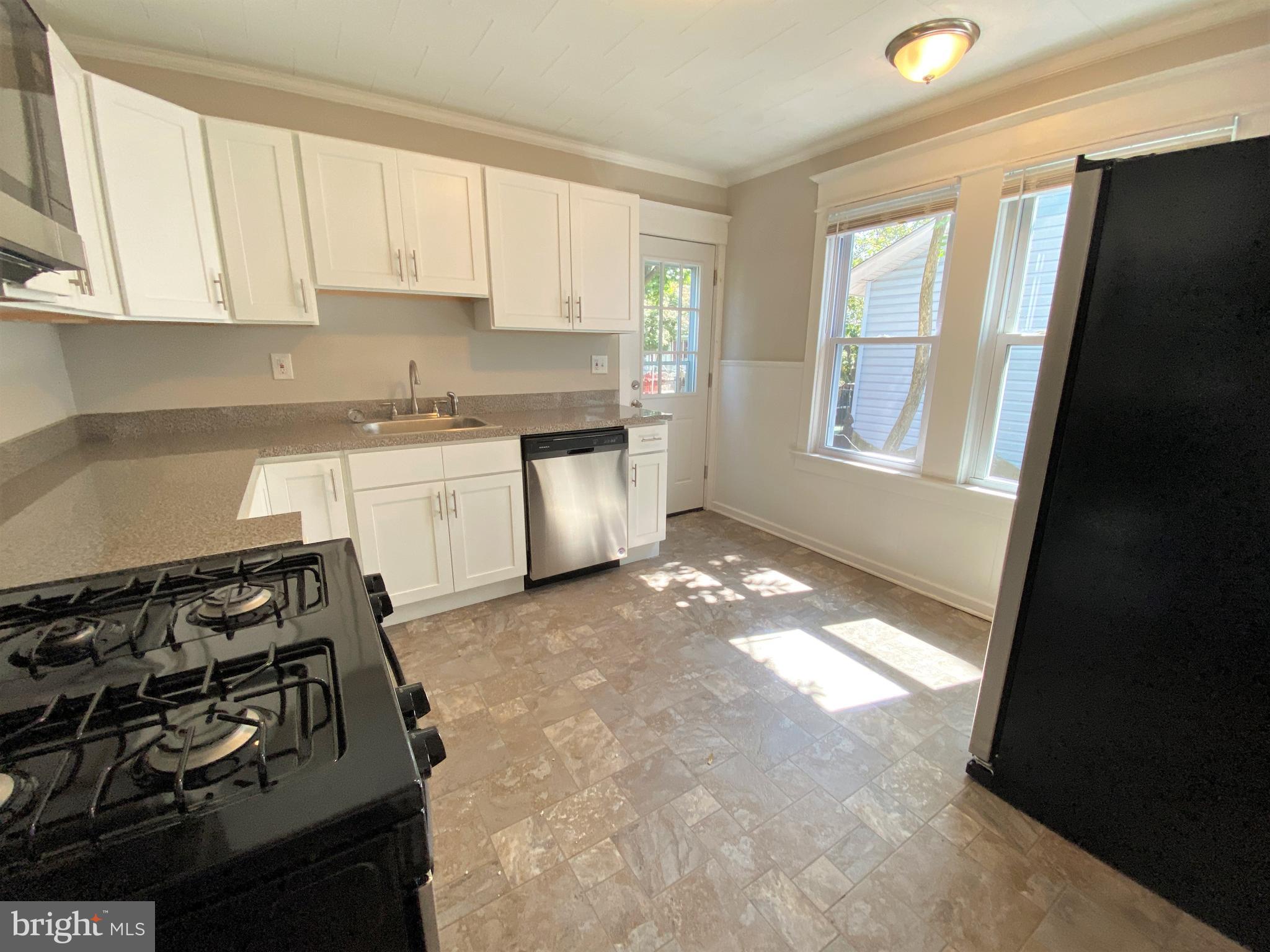 34 Reed Avenue Hamilton, NJ 08610 - Photo 9 of 18