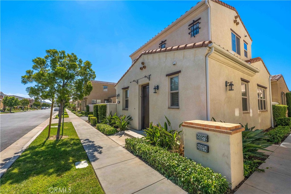 20276 Pienza Lane Porter Ranch, CA 91326 - Photo 45 of 49