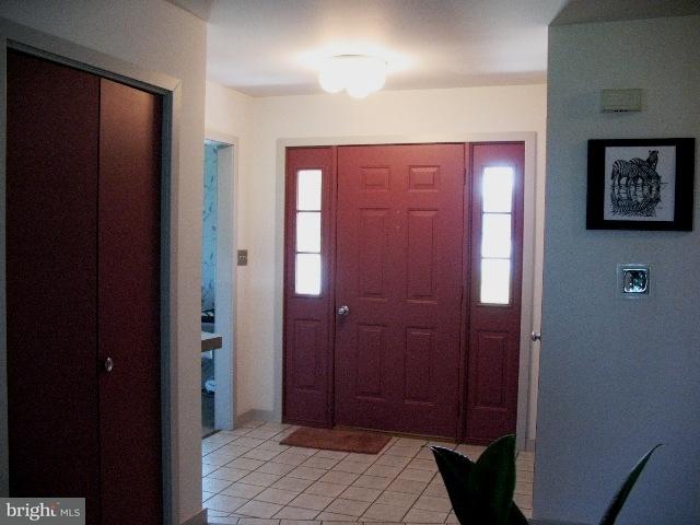 742 Orchard Road Manheim, PA 17545 - Photo 8 of 27
