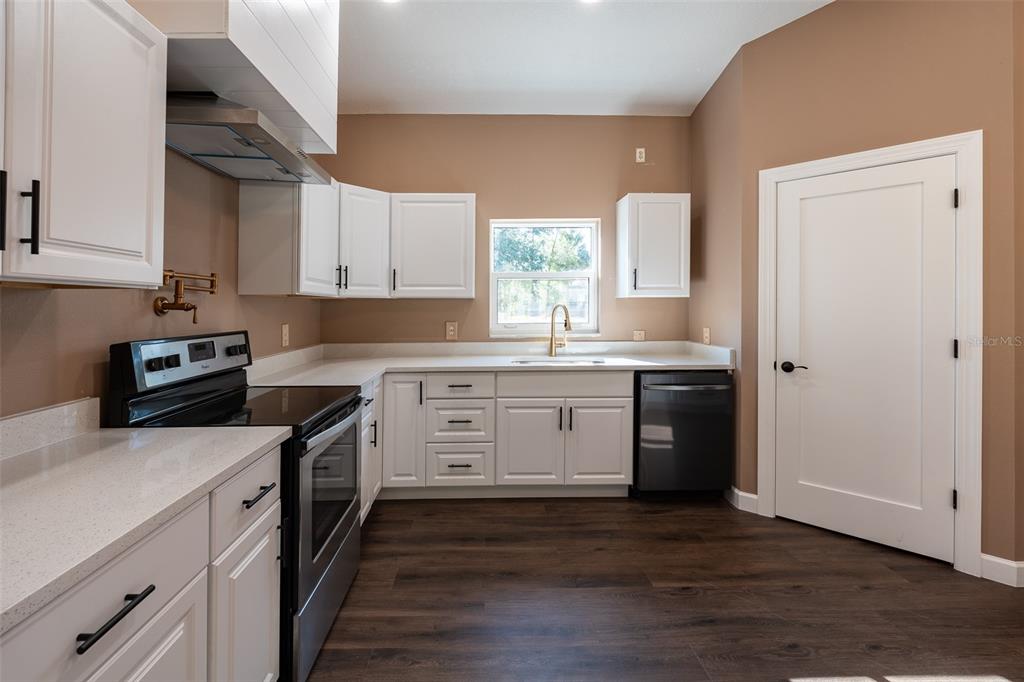 6425 Cartwrite Road Spring Hill, FL 34609 - Photo 17 of 74