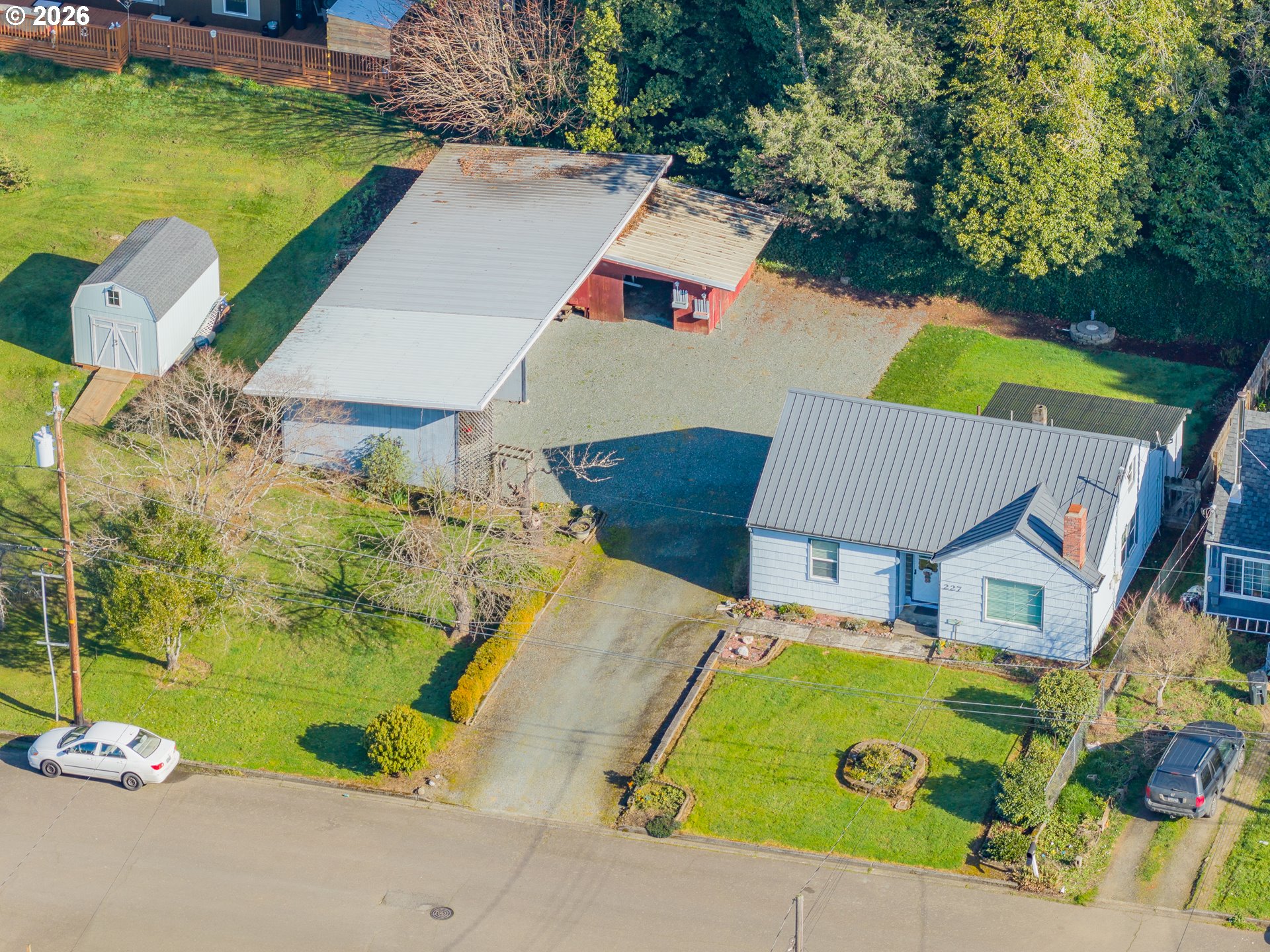 227 Border Street Myrtle Point, OR 97458 - Photo 3 of 30