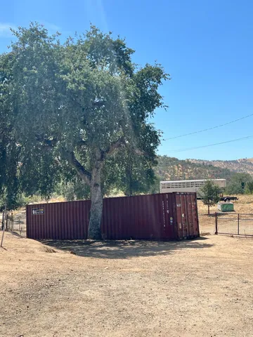 a close view of sink and tap