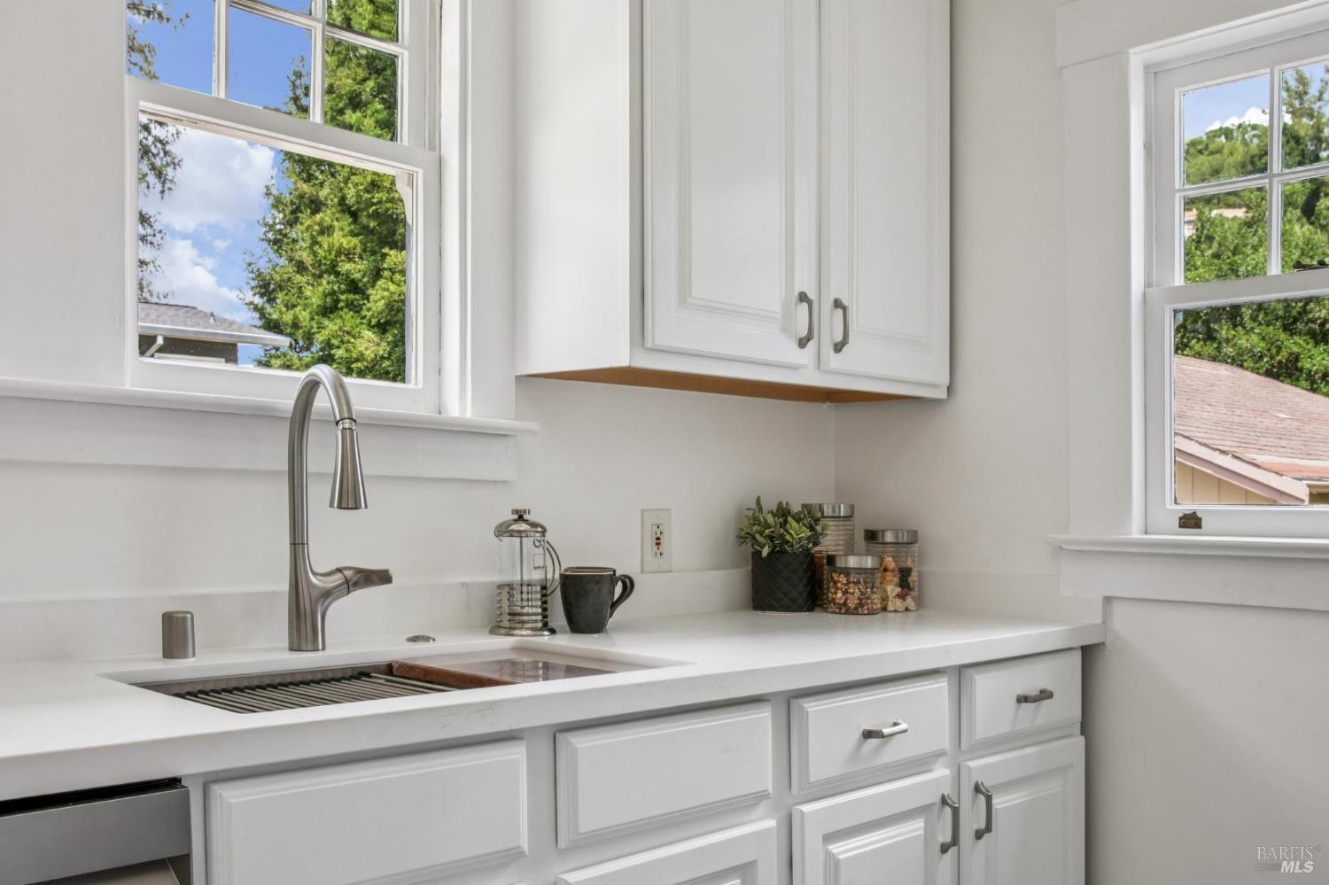 210 Greenfield Avenue San Rafael, CA 94901 - Photo 18 of 42