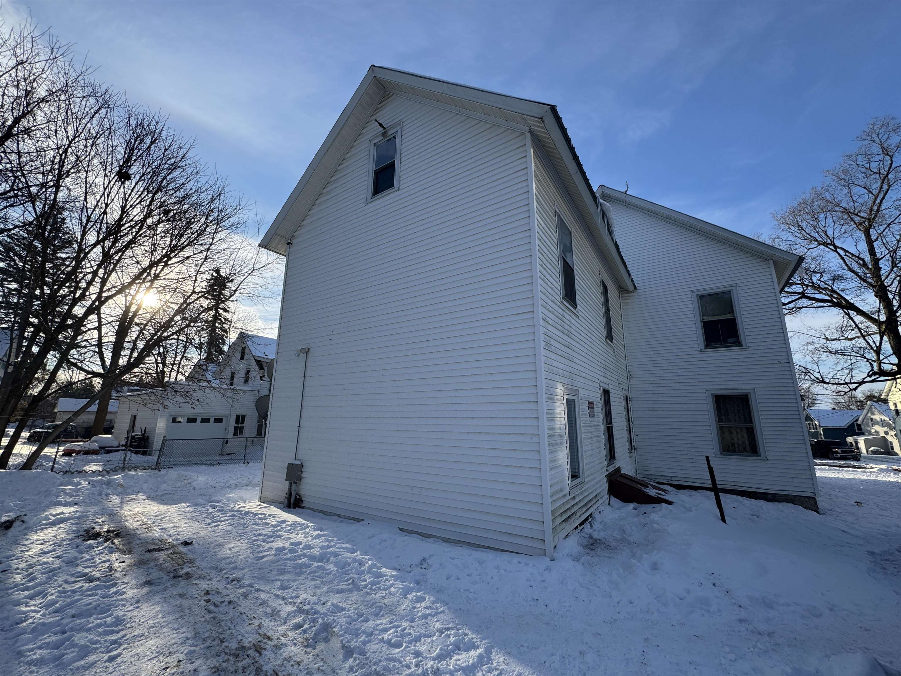 9 High Street St. Albans, VT 05478 - Photo 3 of 9