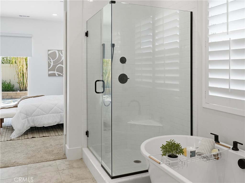 32441 Toyon Road Temecula, CA 92591 - Photo 22 of 47 Master Bath
