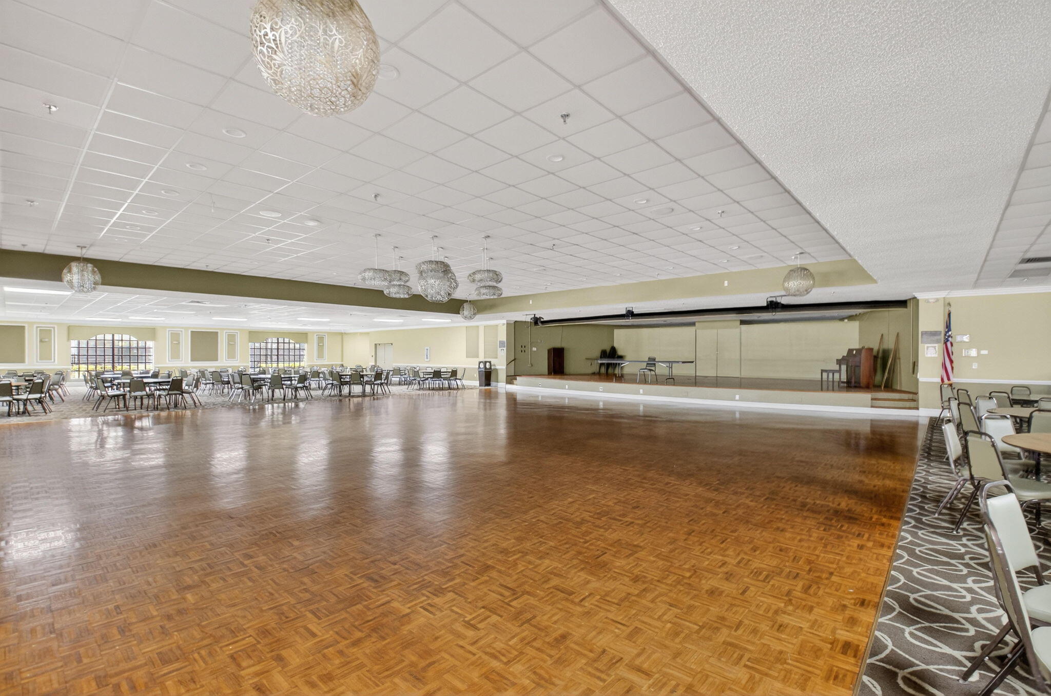 177 Fanshaw East, Unit 177 Boca Raton, FL 33434 - Photo 69 of 70 a view of a living room with hardwood floor