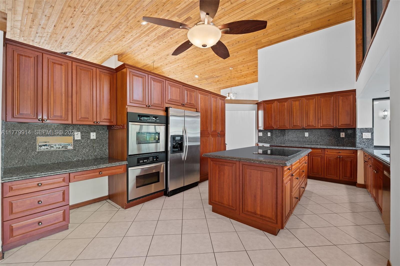 10061 Southwest 144th Street Miami, FL 33176 - Photo 12 of 46