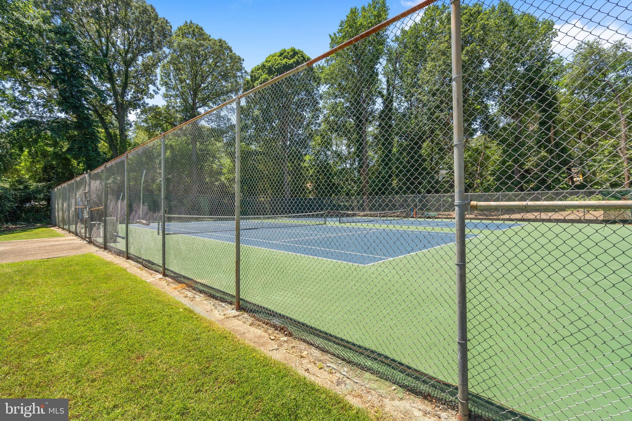 645 Oakland Hills Drive, Unit 1B Arnold, MD 21012 - Photo 28 of 30