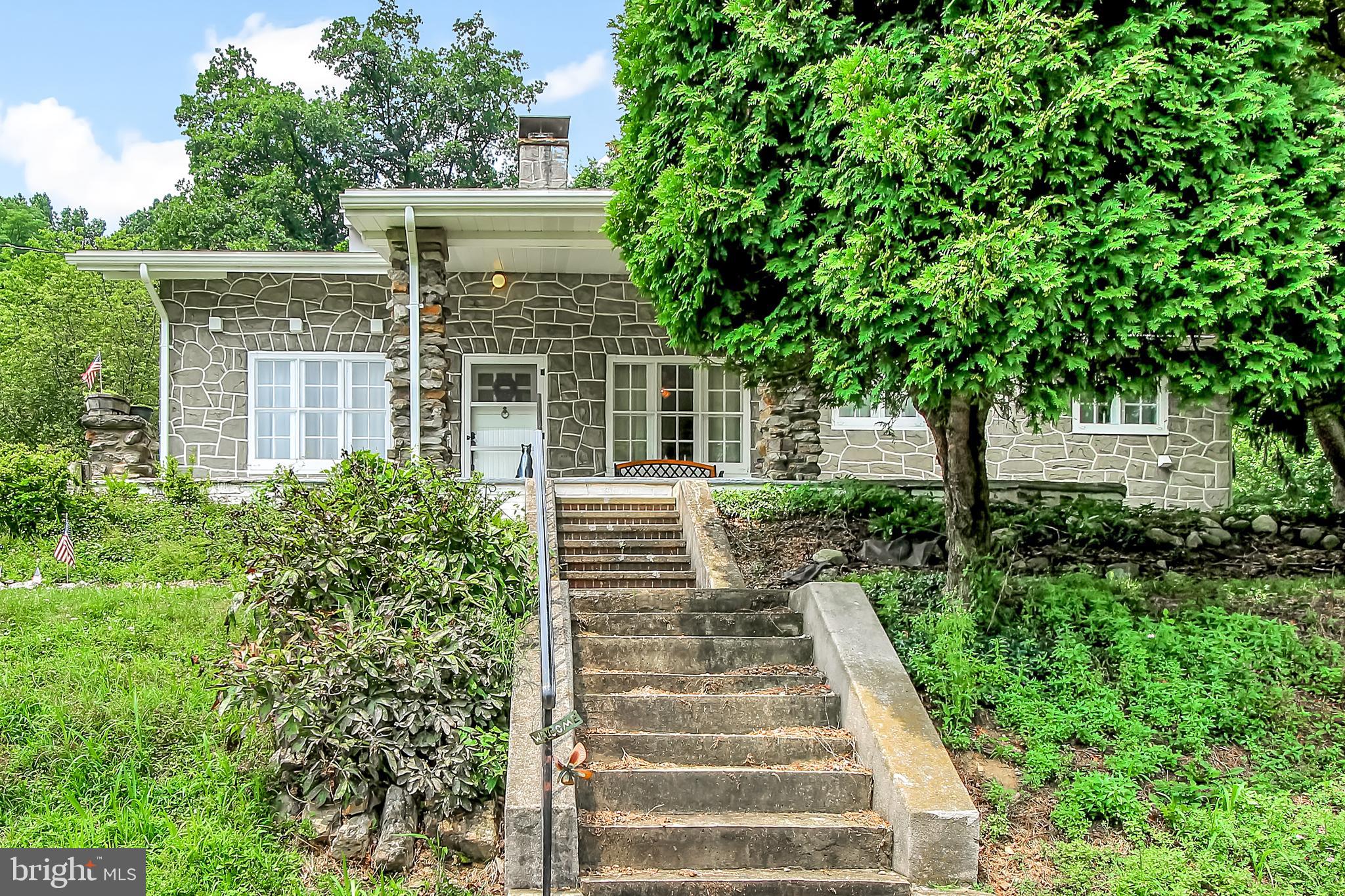 Front entryway
