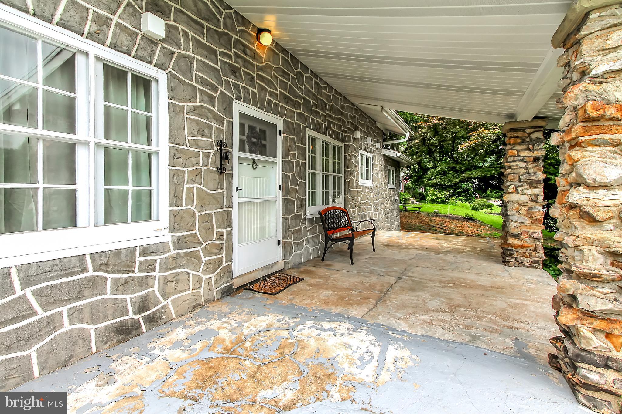 1700 Friedensburg Road Reading, PA 19606 - Photo 4 of 37 Front porch