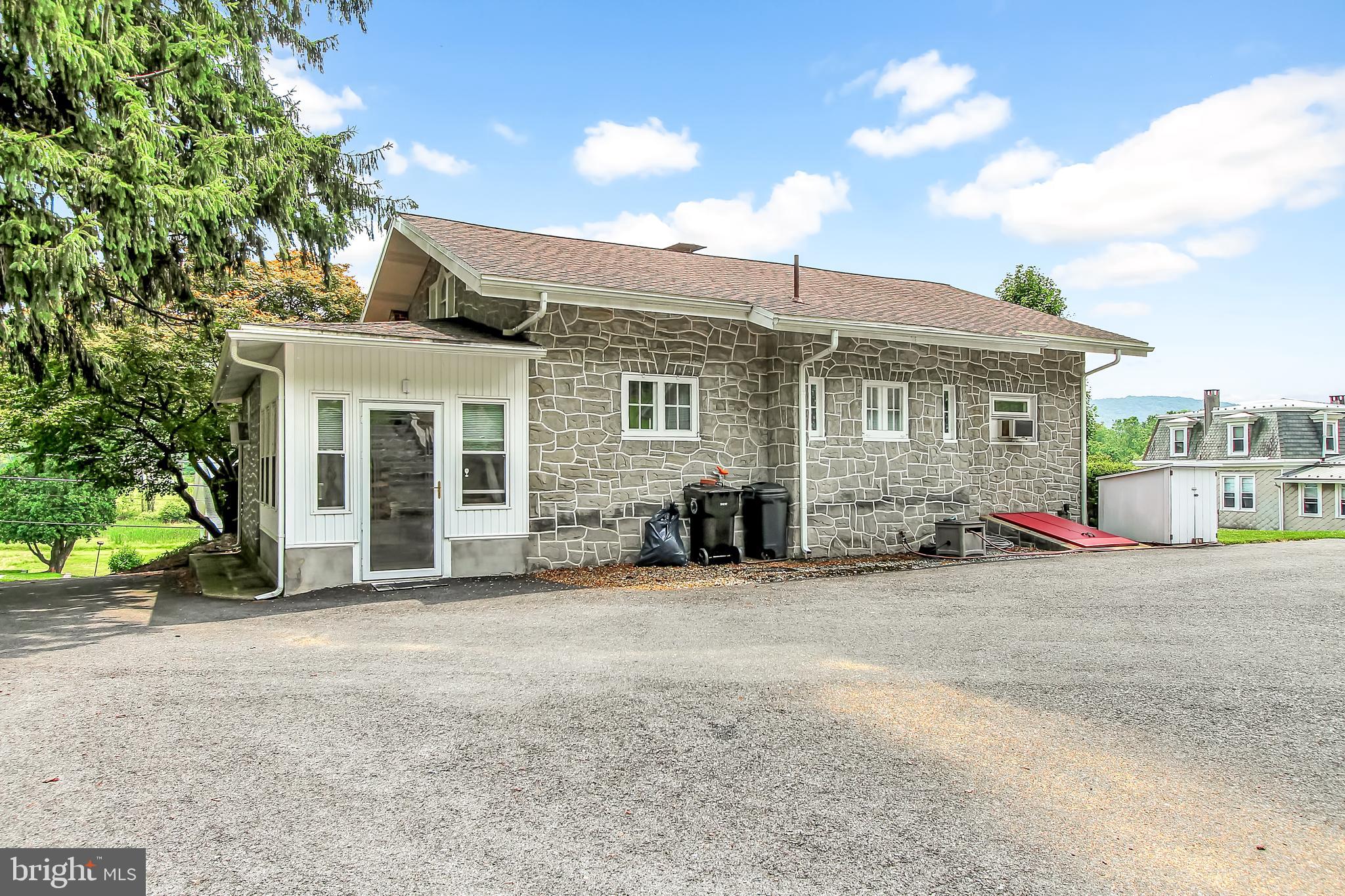 1700 Friedensburg Road Reading, PA 19606 - Photo 6 of 37