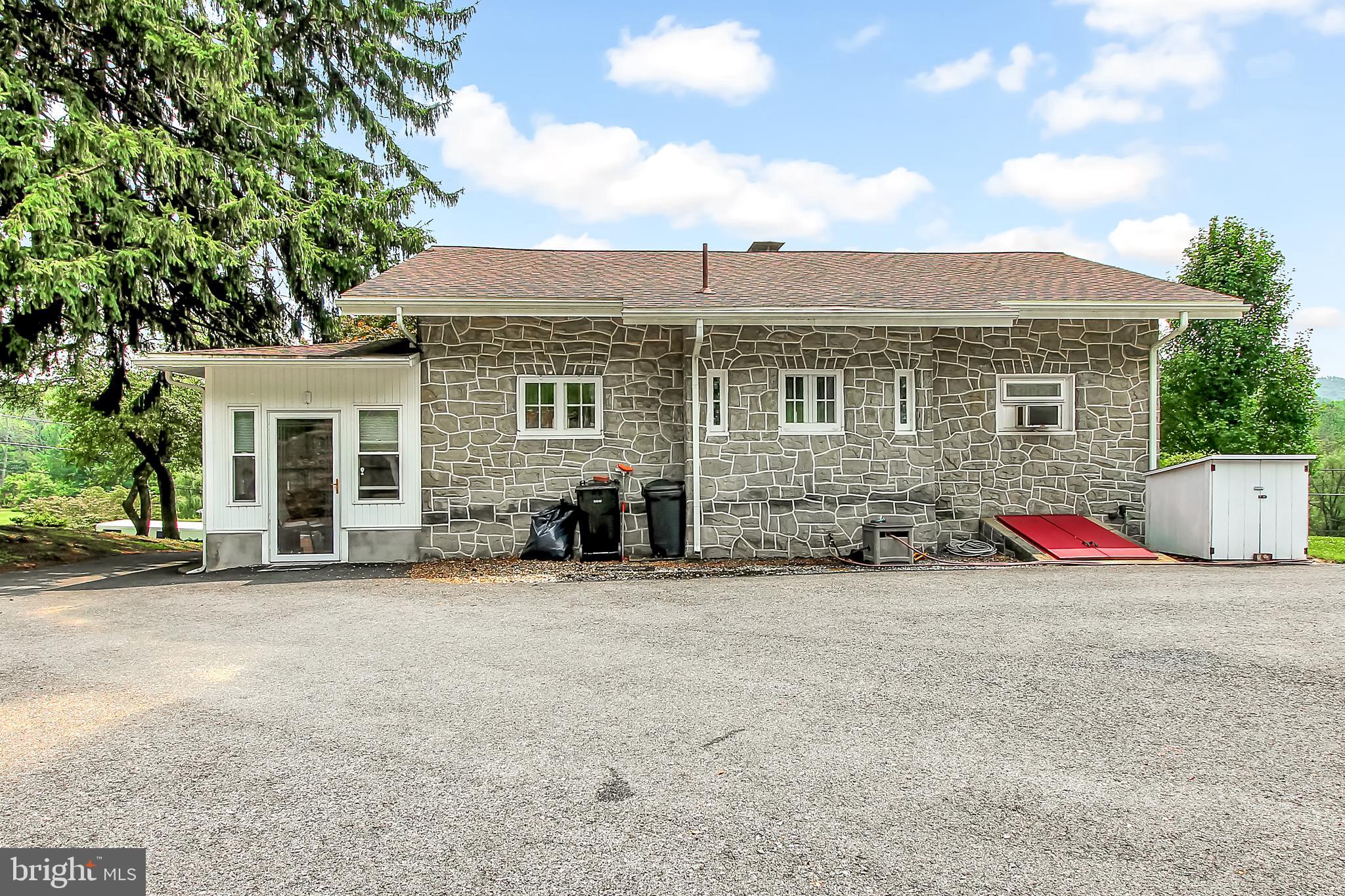 1700 Friedensburg Road Reading, PA 19606 - Photo 7 of 37