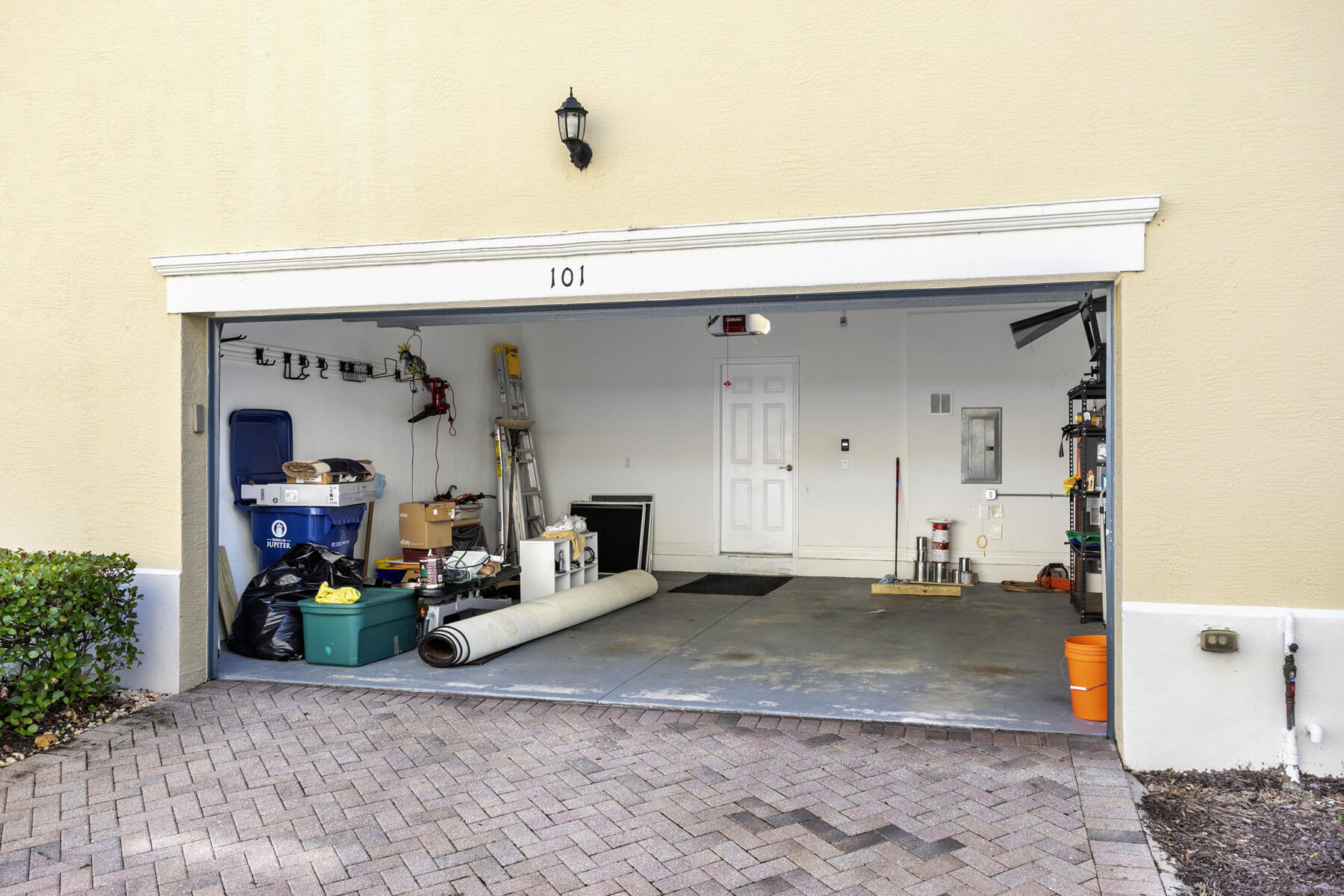 114 Locustberry Lane, Unit 101 Jupiter, FL 33458 - Photo 9 of 59 114_L-Berry_49_MLS