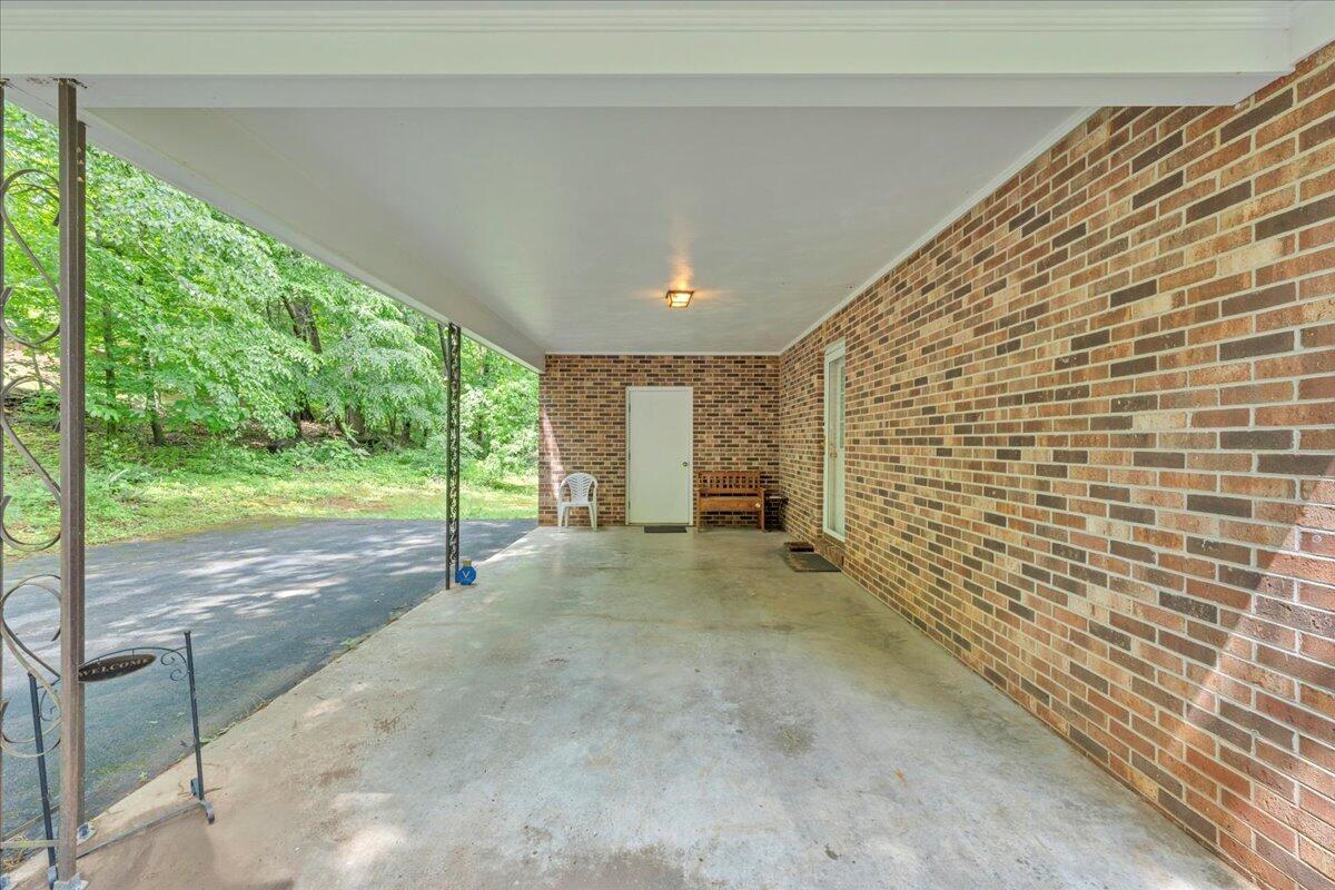 175 Webb Mountain Road Boones Mill, VA 24065 - Photo 33 of 42 33-MIB08135