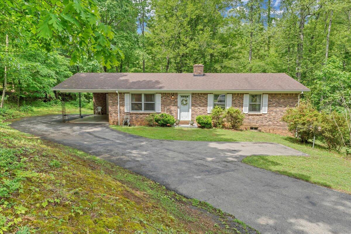 175 Webb Mountain Road Boones Mill, VA 24065 - Photo 35 of 42 35-MIB08129