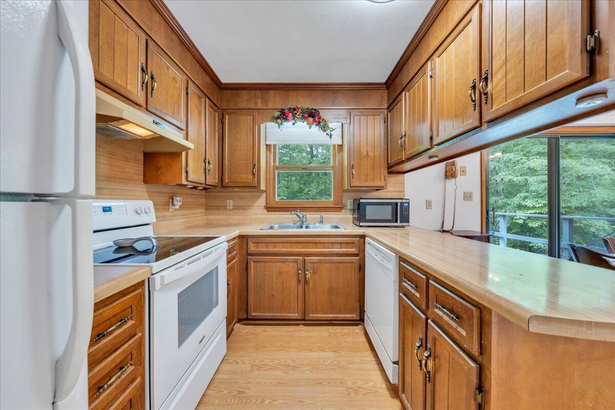 175 Webb Mountain Road Boones Mill, VA 24065 - Photo 10 of 42 10-MIB08066