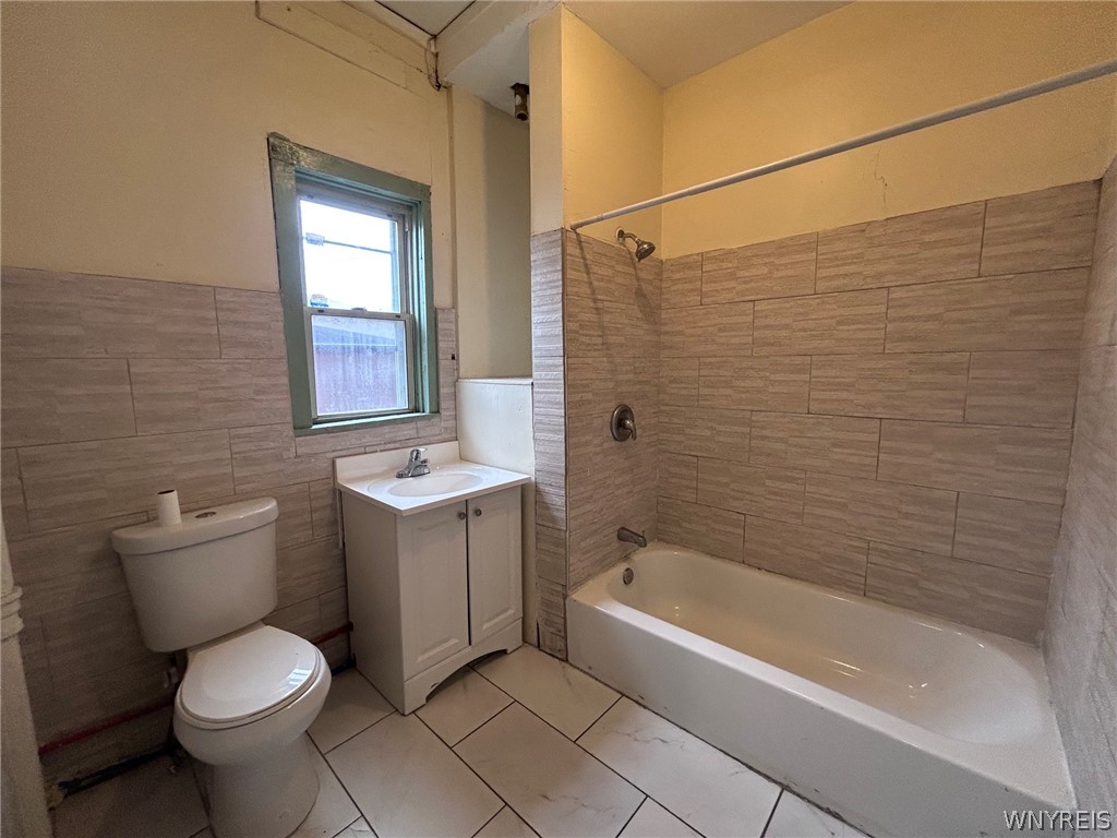 528 Fulton Street Buffalo, NY 14210 - Photo 12 of 13