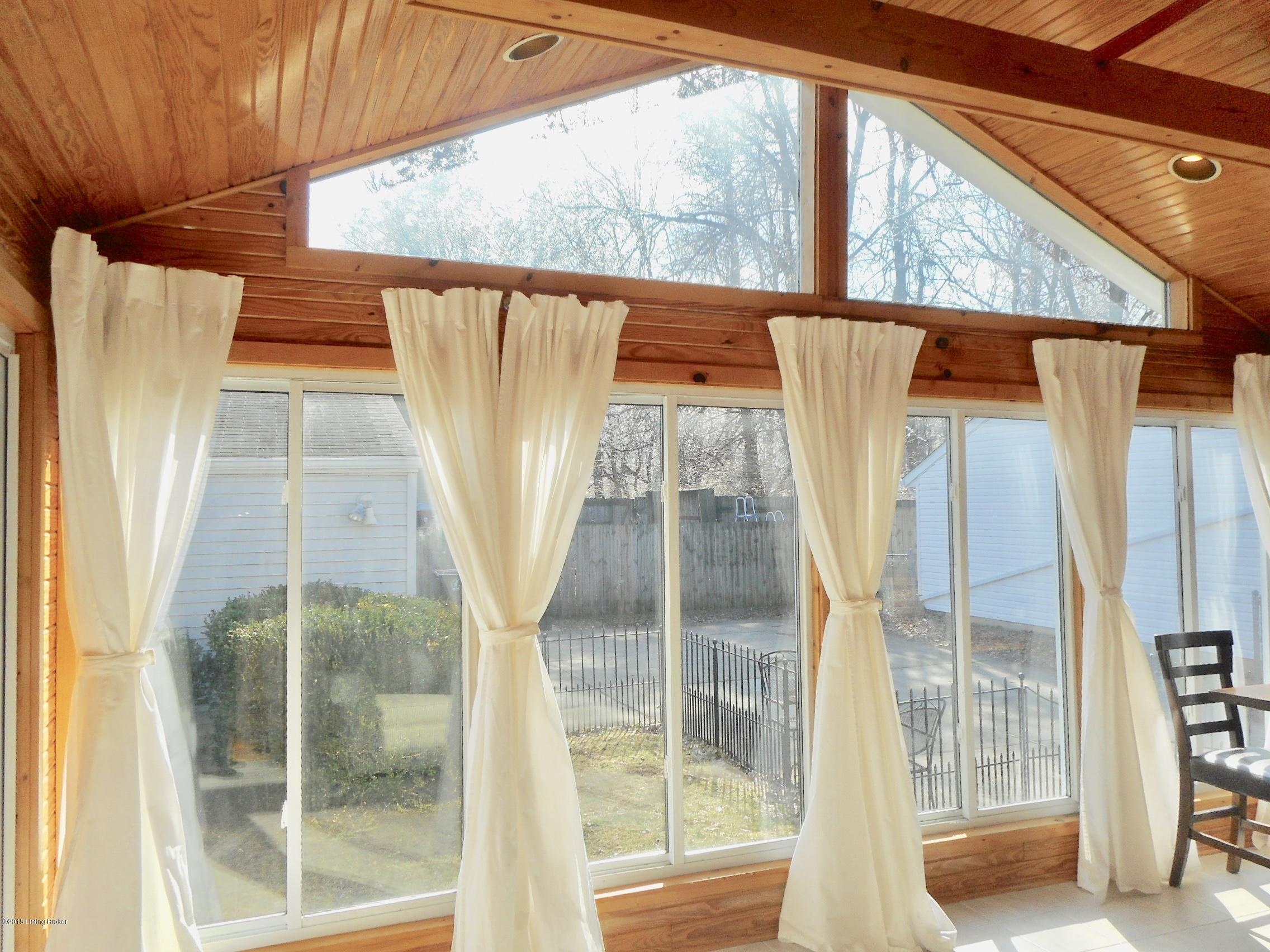 10402 Vantage Road Jeffersontown, KY 40299 - Photo 15 of 16 fullsizeoutput_915