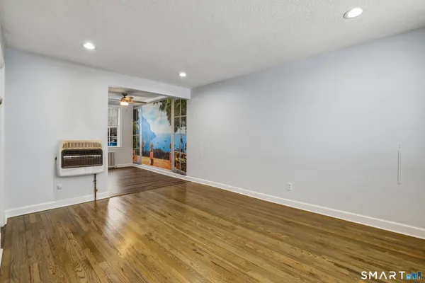 $1,600 | 28 Garden Drive, Unit J, Manchester, CT 06040