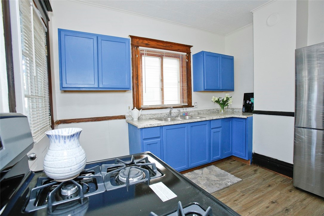 317 Rosewood Terrace Rochester, NY 14609 - Photo 19 of 42