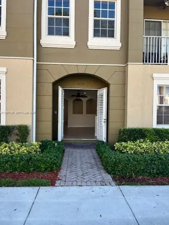 $3,000 | 5762 Hampton, Unit 5762, Fort Lauderdale, FL 33321