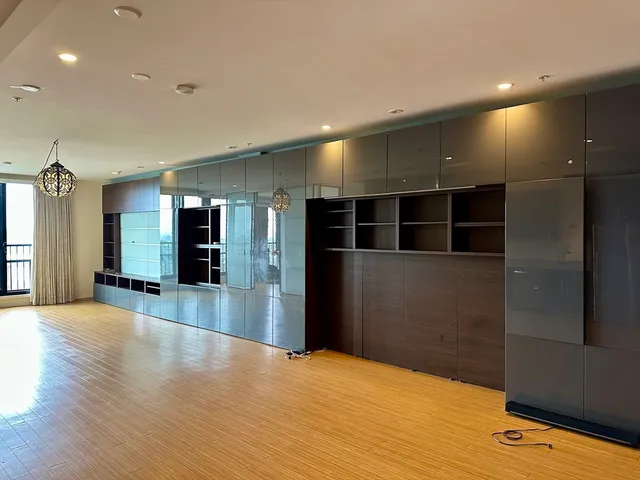 $4,500 | 36 A Street, Unit 6D, Boston, MA 02127