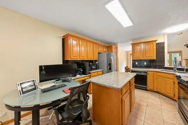 $380,000 | 10695 53rd Avenue North, Plymouth, MN 55442