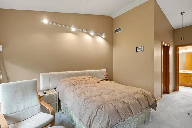 $380,000 | 10695 53rd Avenue North, Plymouth, MN 55442