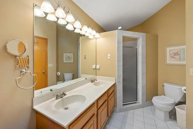 $380,000 | 10695 53rd Avenue North, Plymouth, MN 55442