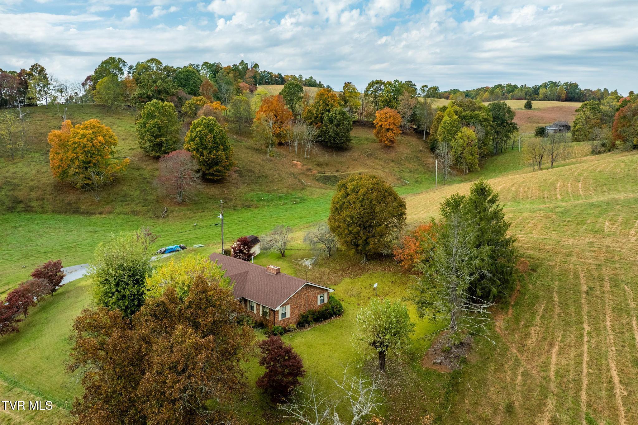 348 Clinch Valley Road Eidson, TN 37731 - Photo 37 of 120 348 Clinch Valley Rd (27 of 116)