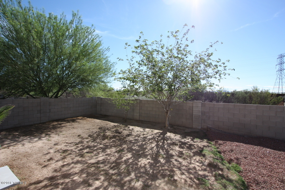 4523 South Valley Road Tucson, AZ 85714 - Photo 17 of 18