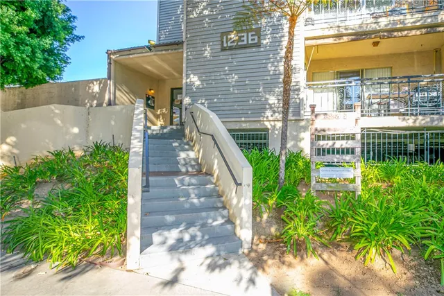 $3,650 | 1236 North Columbus Avenue, Unit 37, Glendale, CA 91202