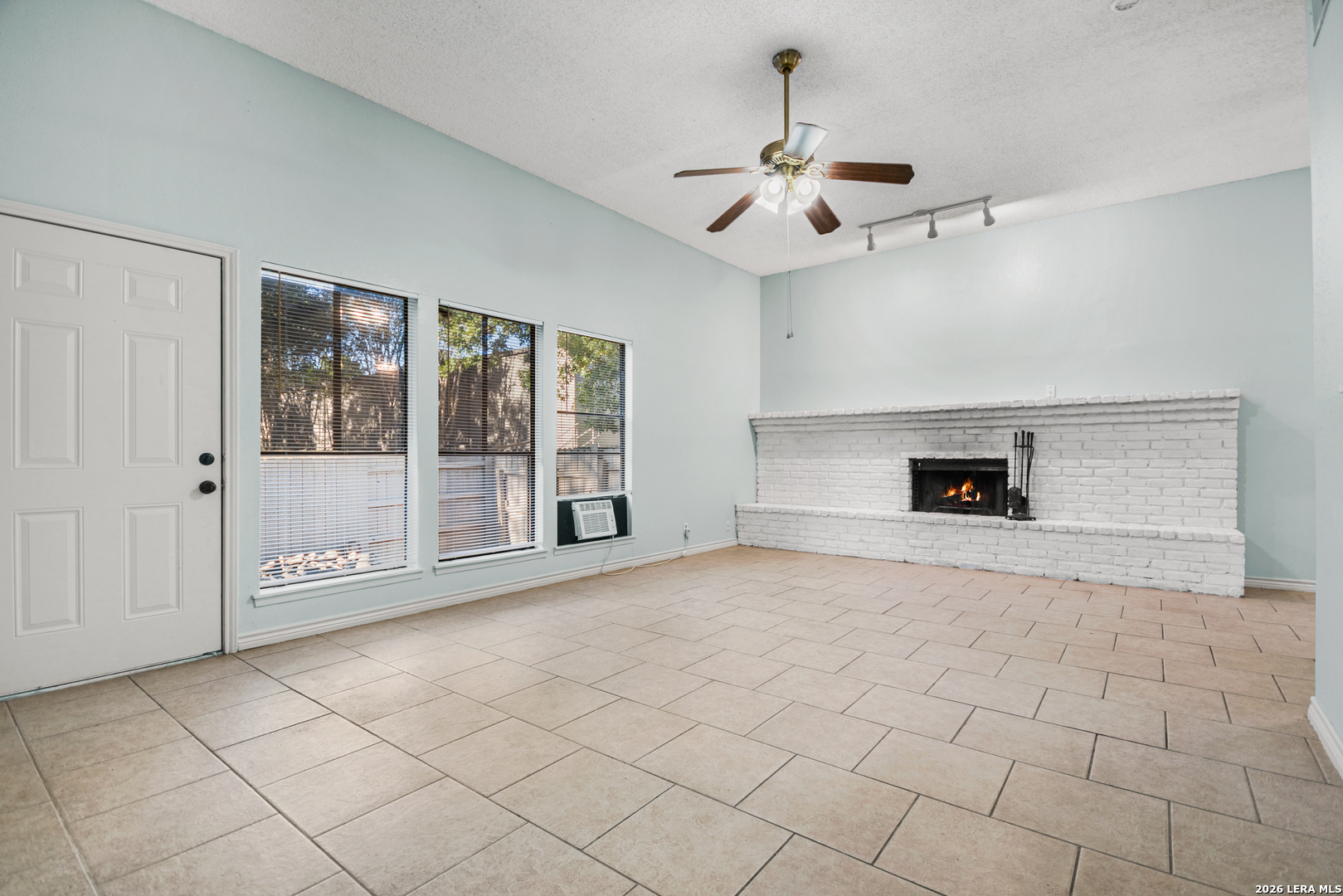 13539 George Road San Antonio, TX 78230 - Photo 5 of 22 Gallery Image 5