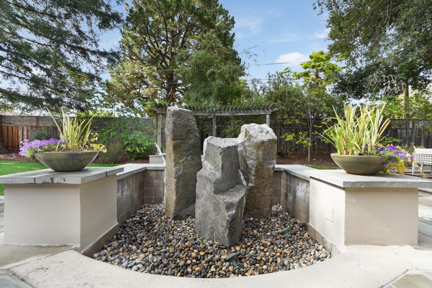 196 Merritt Road Los Altos, CA 94022 - Photo 41 of 46 a view of a bird bath