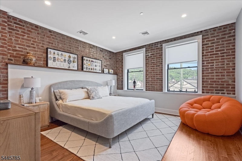 35 Main Street, Unit 3B Millburn, NJ 07041 - Photo 10 of 33