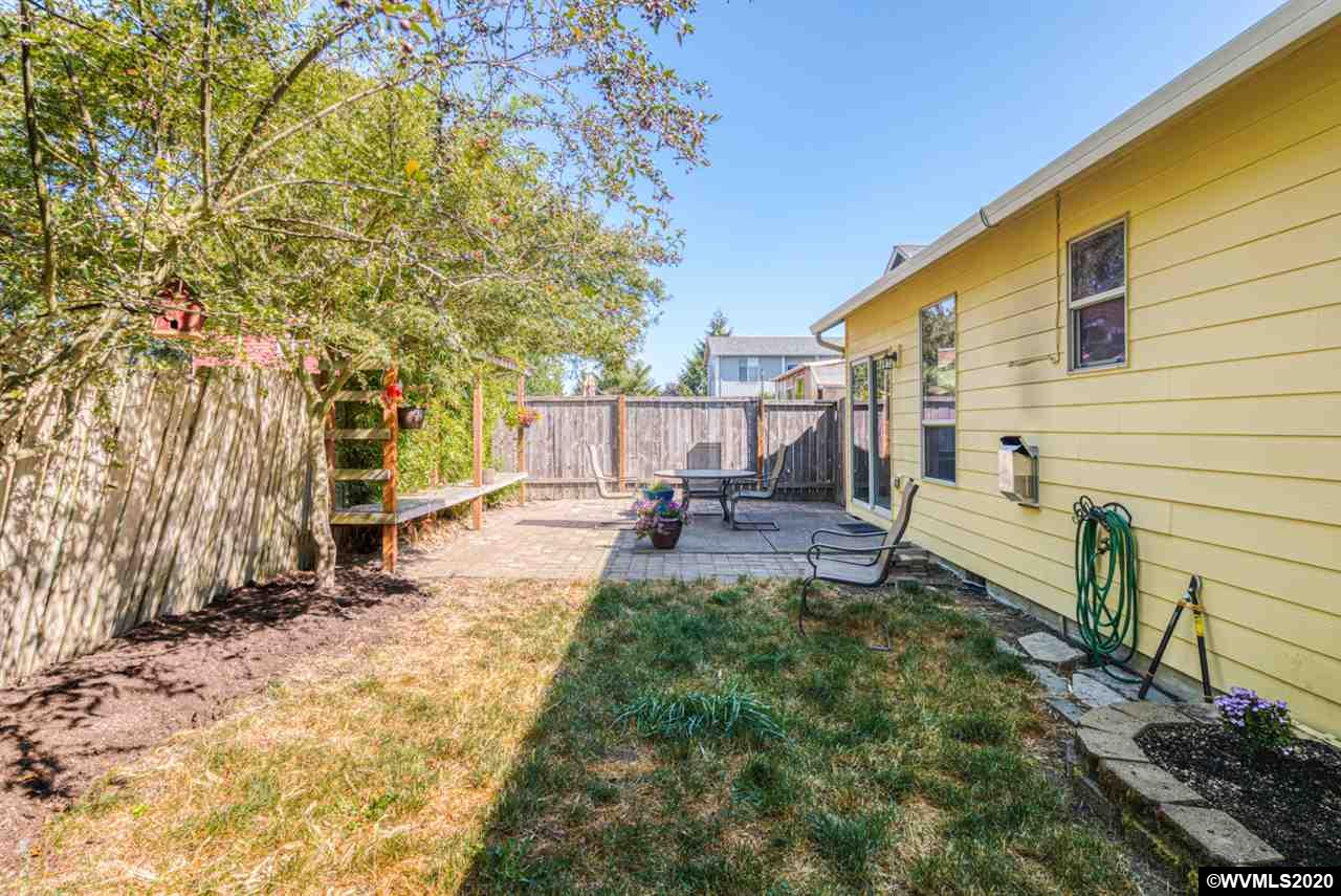 886 Helmick Road Monmouth, OR 97361 - Photo 33 of 35
