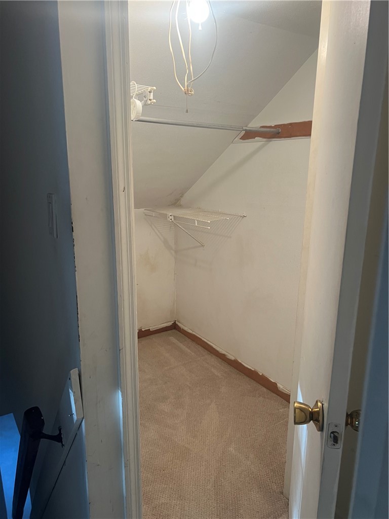 1825 Quaker Street Northbridge, MA 01534 - Photo 21 of 26
